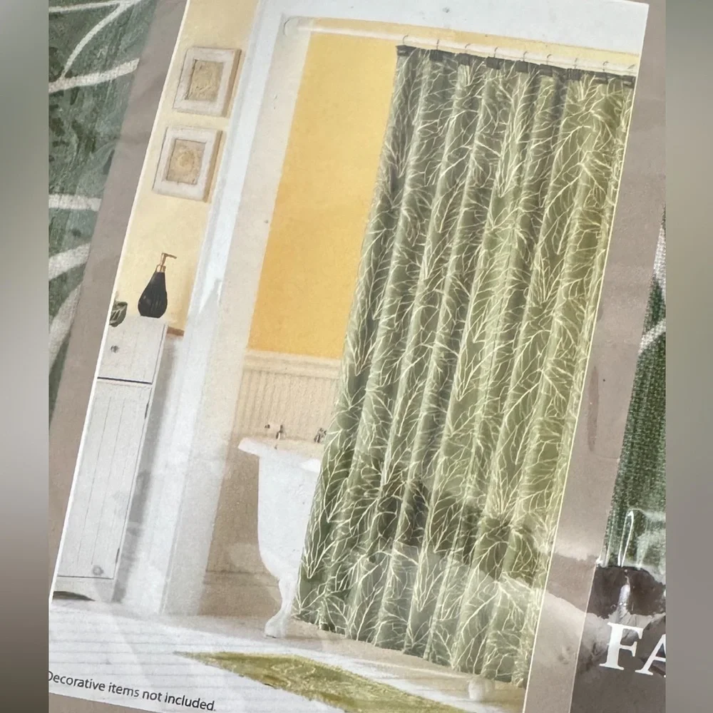 NWT Fabric Shower Curtain Botanical Leaves